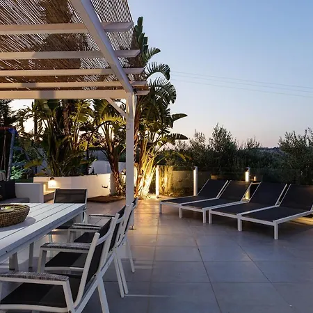 Chara Sensory Luxury With Heated Pool & Gym, By Thinkvilla Villa